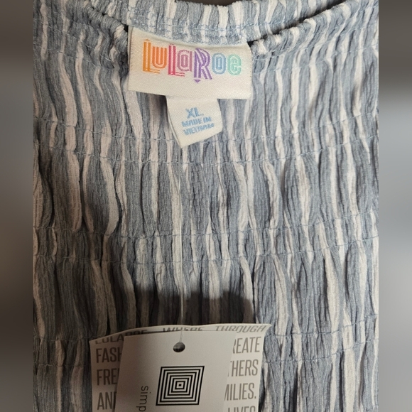 LuLa Roe XL whimsical crinkle knit knee-length dress, with pockets. Blue/white - Picture 2 of 8